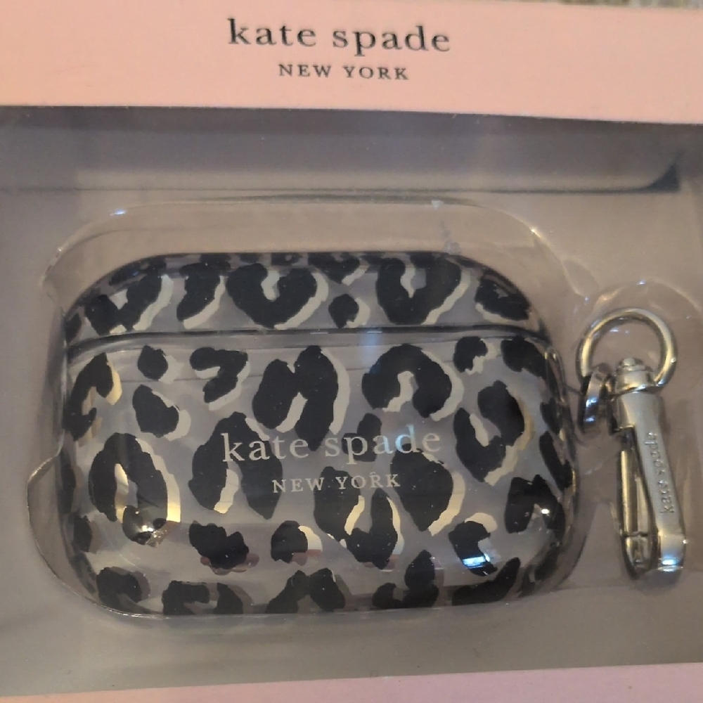 Kate Spade Black and Gray Leopard AirPod/Keychain Pro Case - Picture 2 of 6